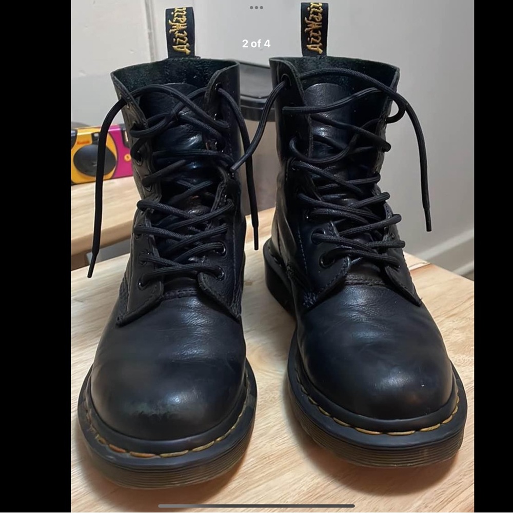 Doc Martens Originals, Women’s Size 6